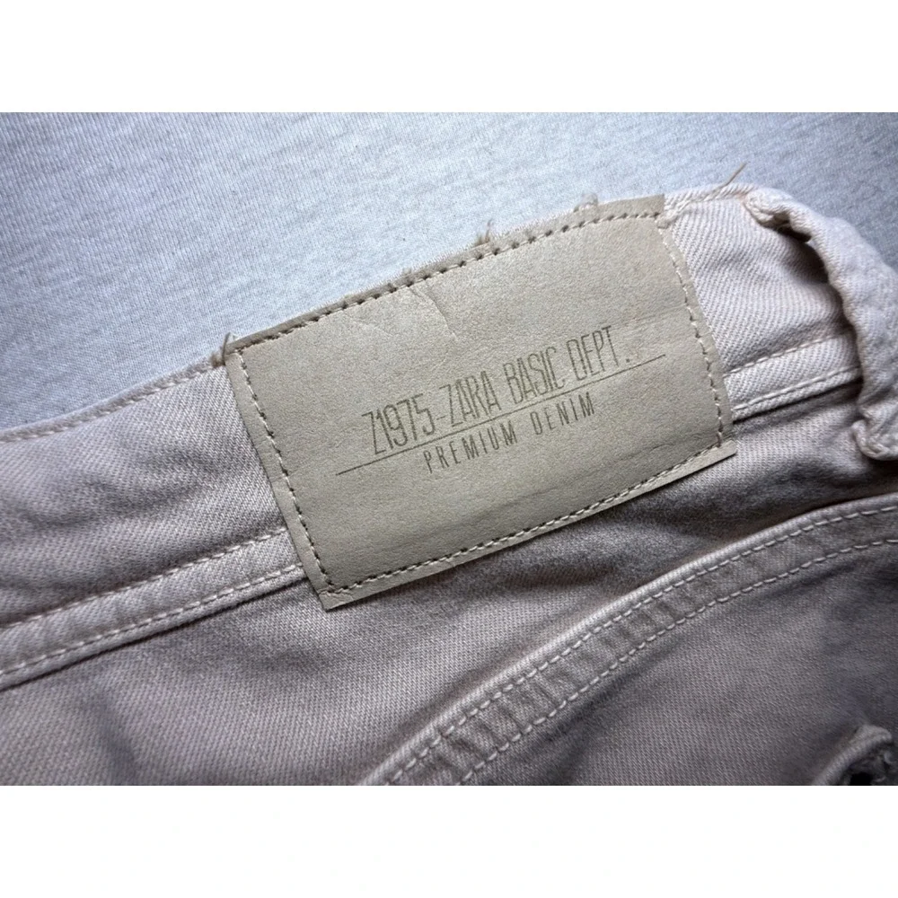 ZARA. Basic Denim. size 8. Tan Jeans. zip. straight leg jean. - Picture 10 of 10